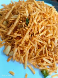 फराली तिखट चिवडा / spicy Farali chivada